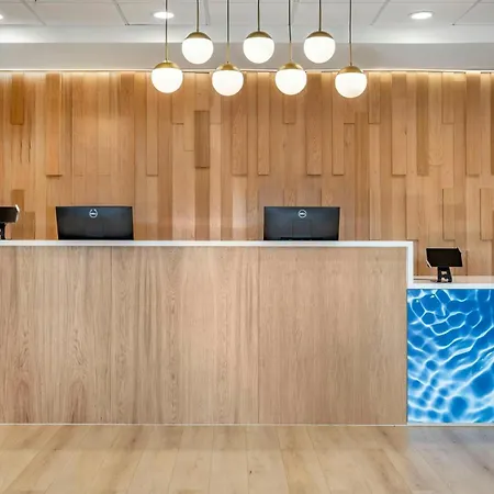 Four Points By Sheraton Newark Airport-3